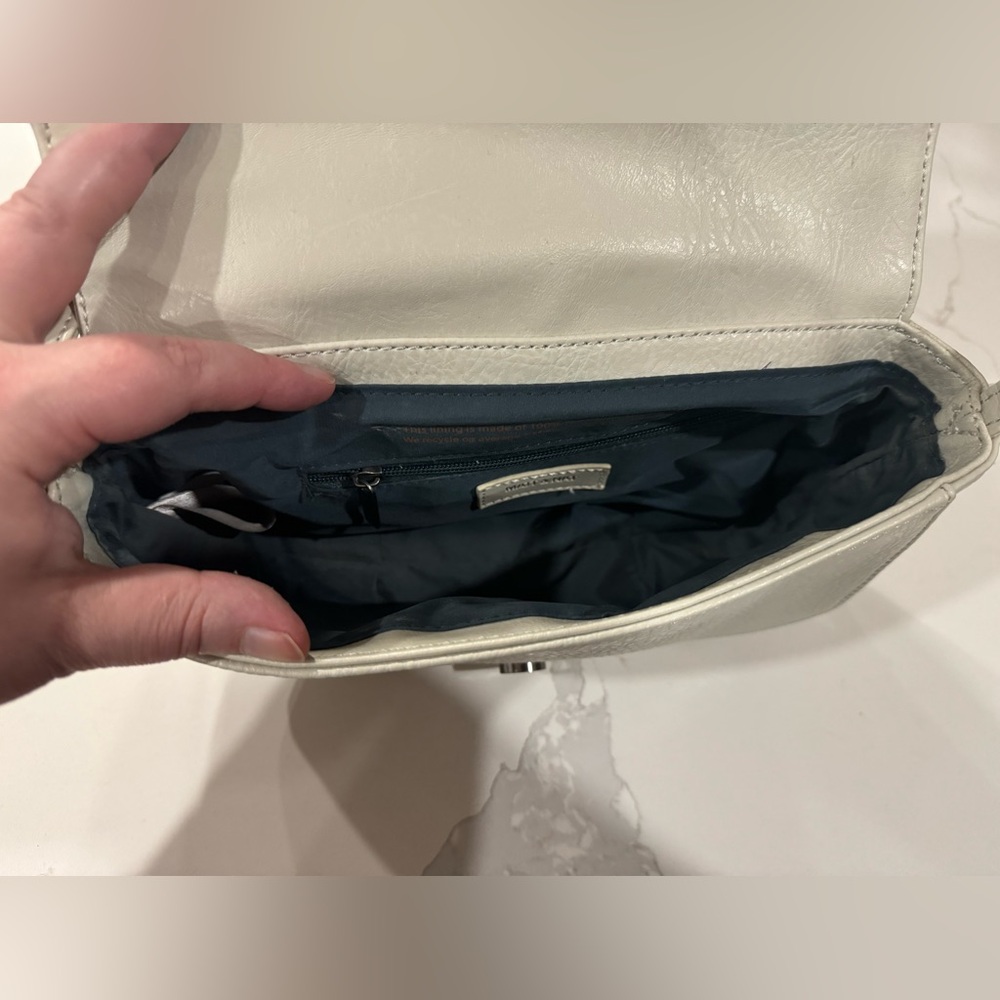 Matt and Nat purse - Picture 2 of 2